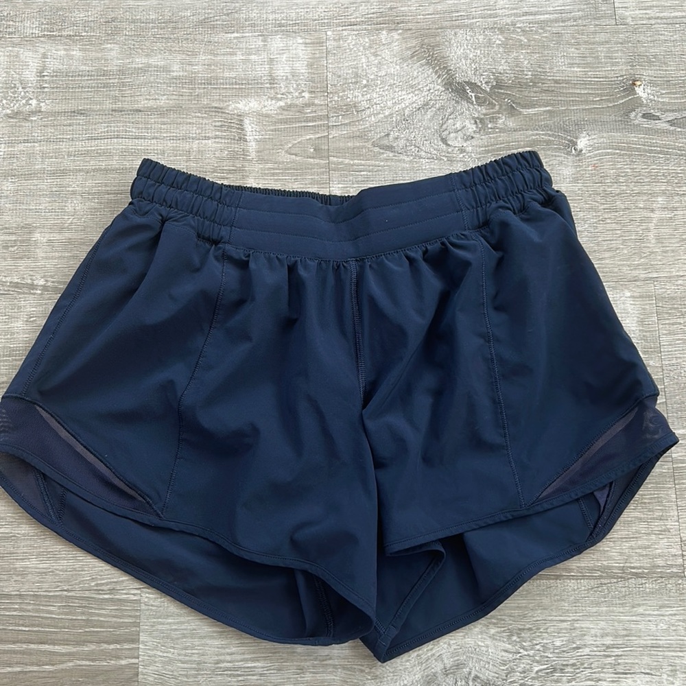 Lululemon Hotty Hot High-Rise Lined Short 4"